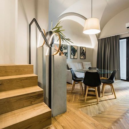 Ferrini Home - Piazza Trento Катания Екстериор снимка