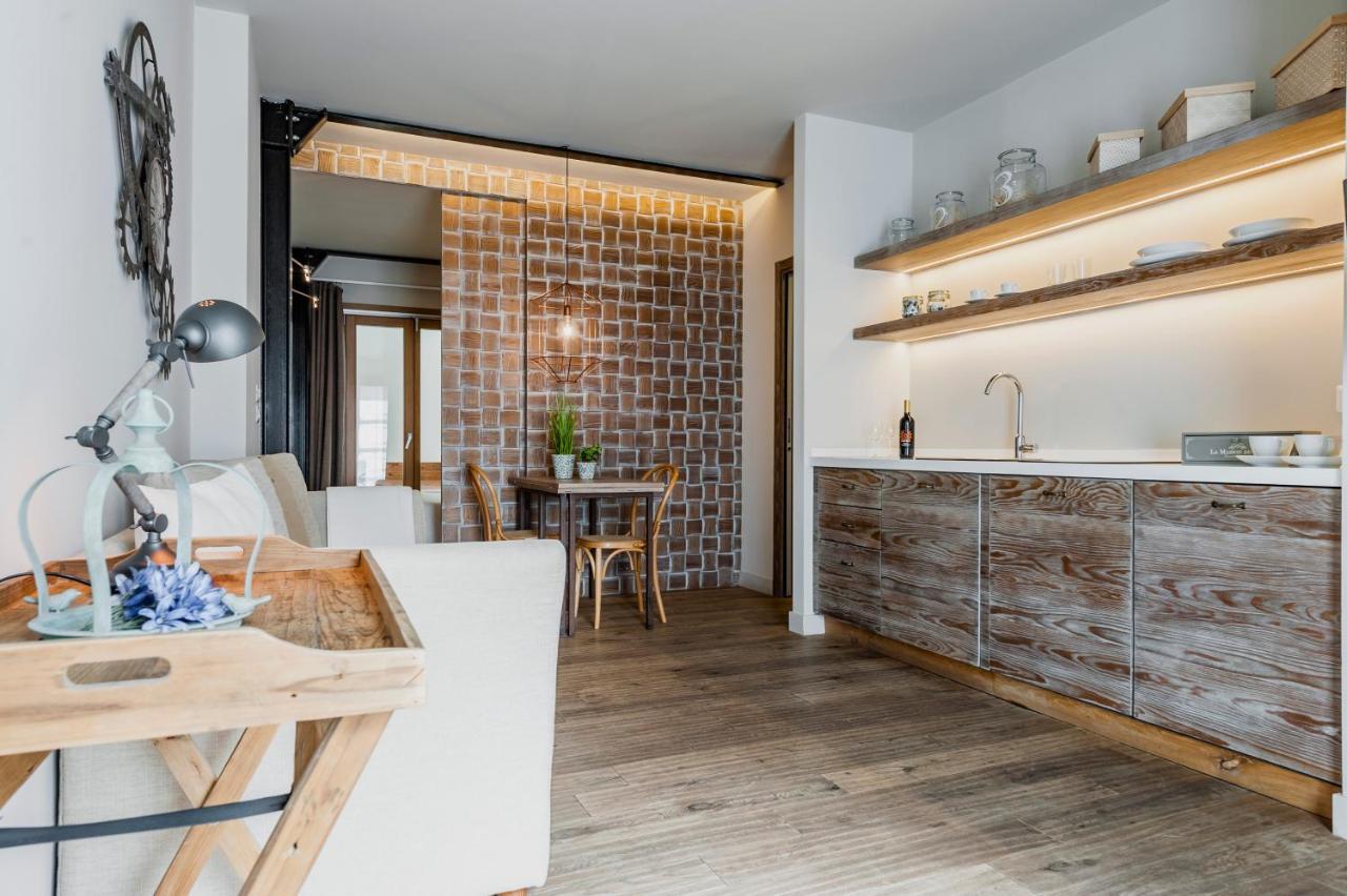 Ferrini Home - Piazza Trento Катания Екстериор снимка