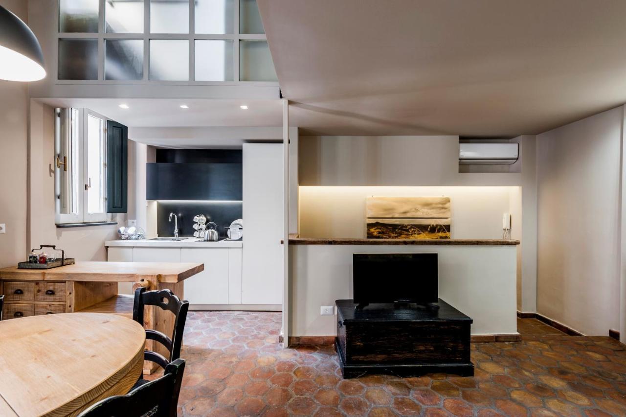 Ferrini Home - Piazza Trento Катания Екстериор снимка
